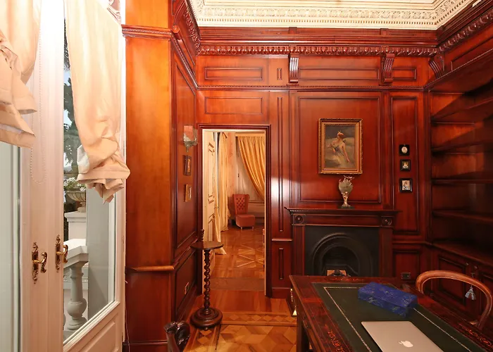 La Vittoriana 3* Saló
