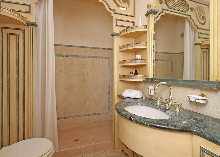 La Vittoriana 3* Saló